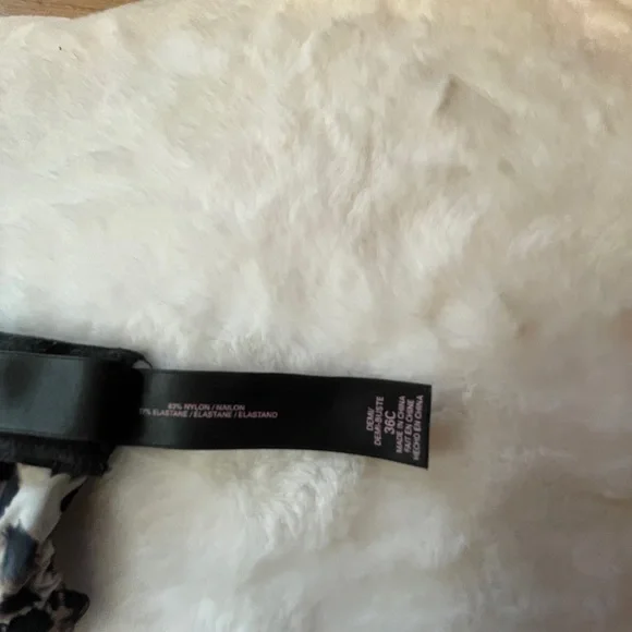 Cheetah print underwire Victoria’s Secret Demi bra, 36C - Picture 4 of 4